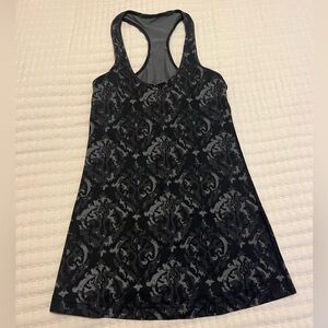 Lulu lemon tank top size 4